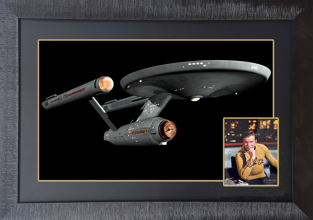 William Shatner Signed Star Trek Photo: Starship Enterprise Captain Kirk, Star Trek, Hollywood, Movie and Television, Autographed, Signed, AAOOCC33235