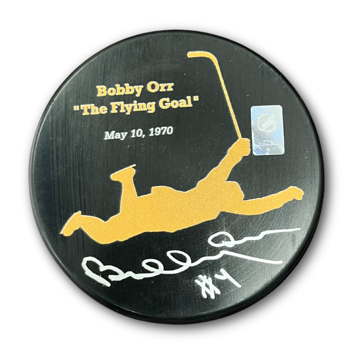 Bobby Orr Signed Flying Goal Hockey Puck - Boston Bruins, Boston Bruins, NHL, Hockey, Autographed, Signed, AAHPH33227